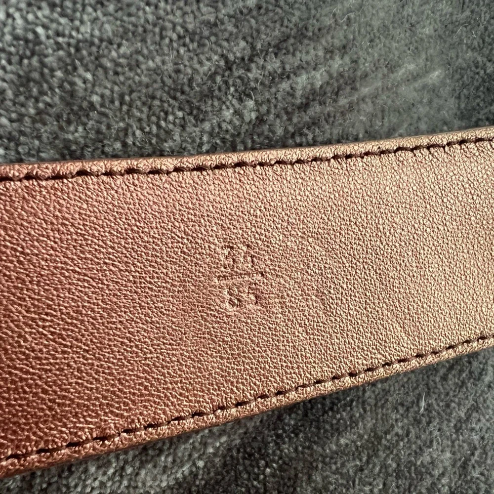 Auth. PRADA metallic dust pink leather belt with stone buckle, new without tags - Picture 7 of 13